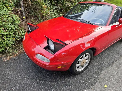 1990 Mazda MX-5 Convertible 2D