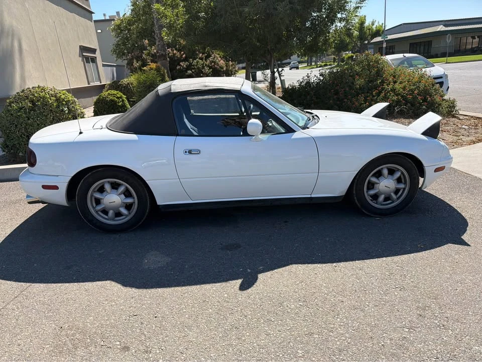 1990 Mazda NA MX-5 Miata - Image 2 of 7