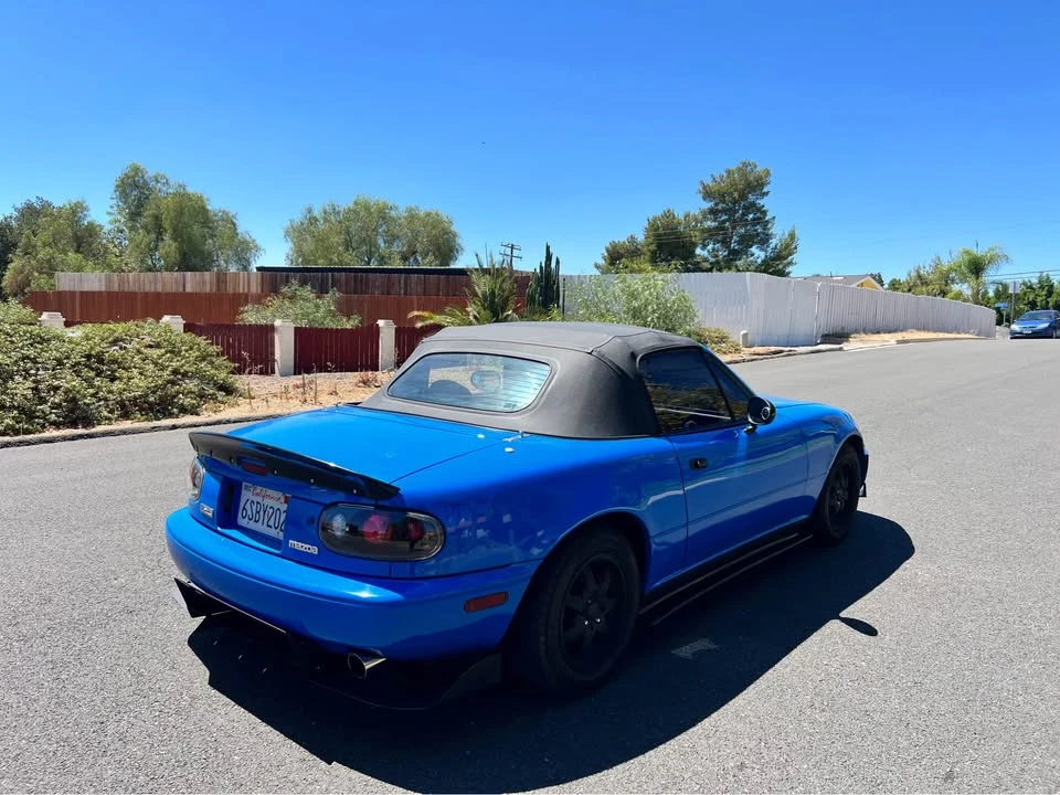 1990 Mazda NA MX-5 Miata - Image 3 of 17