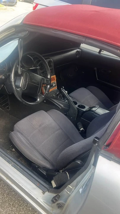 1990 Mazda NA MX-5 Miata - Image 7 of 10