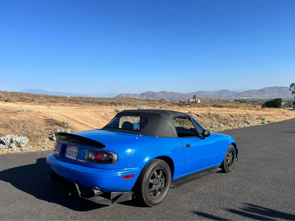 1990 Mazda NA MX-5 Miata - Image 9 of 17