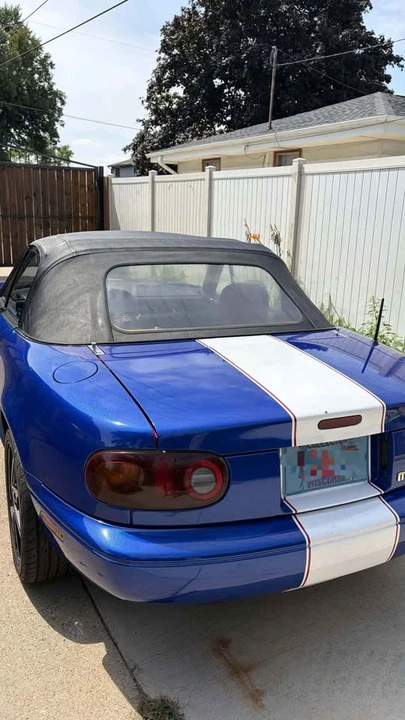 1990 Mazda NA MX-5 Miata - Image 5 of 9