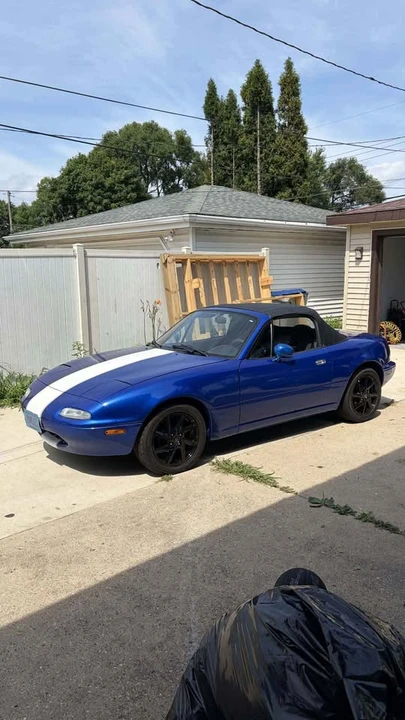 1990 Mazda NA MX-5 Miata - Image 2 of 9