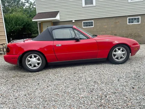 1990 Mazda MX-5 Convertible