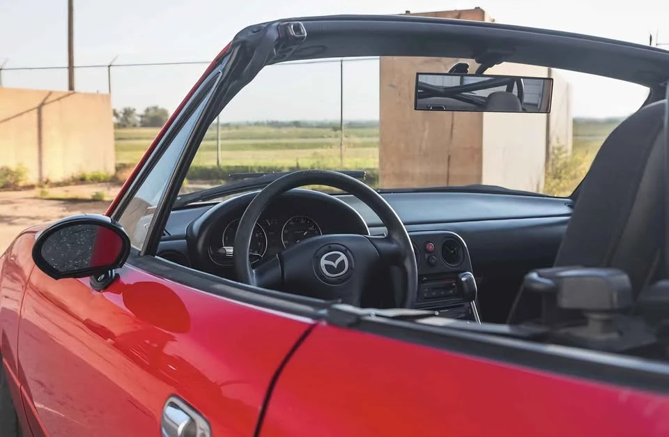 1990 Mazda NA MX-5 Miata - Image 6 of 12