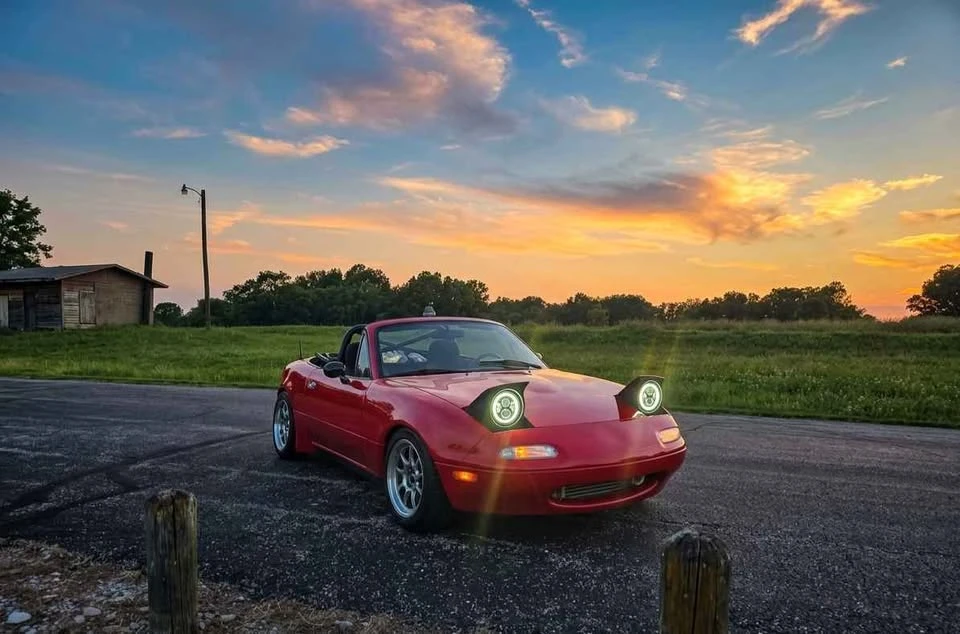 1990 Mazda NA MX-5 Miata - Image 4 of 12