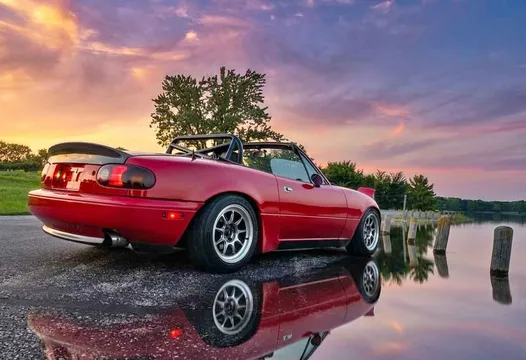1990 Mazda MX-5 M-Edition Convertible 2D