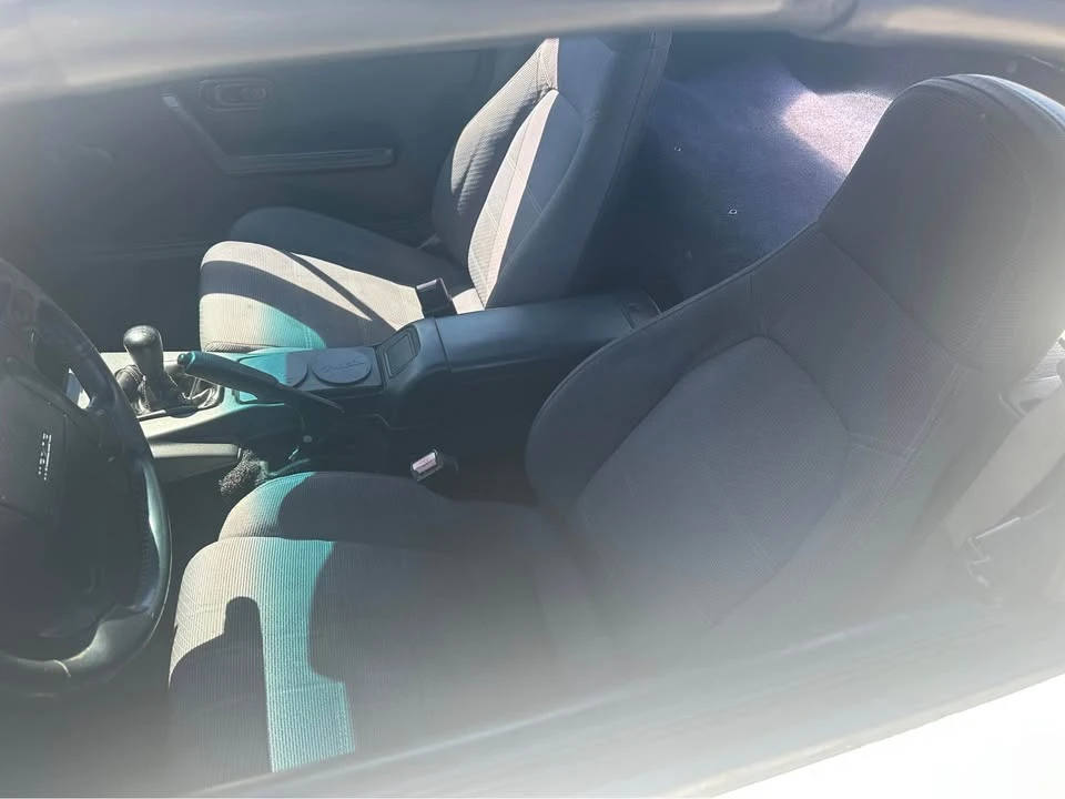 1990 Mazda NA MX-5 Miata - Image 11 of 13