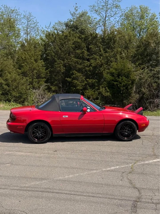 1990 Mazda NA MX-5 Miata - Image 5 of 18