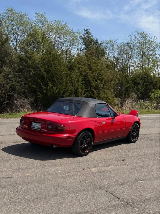 1990 Mazda NA MX-5 Miata - Image 4 of 18