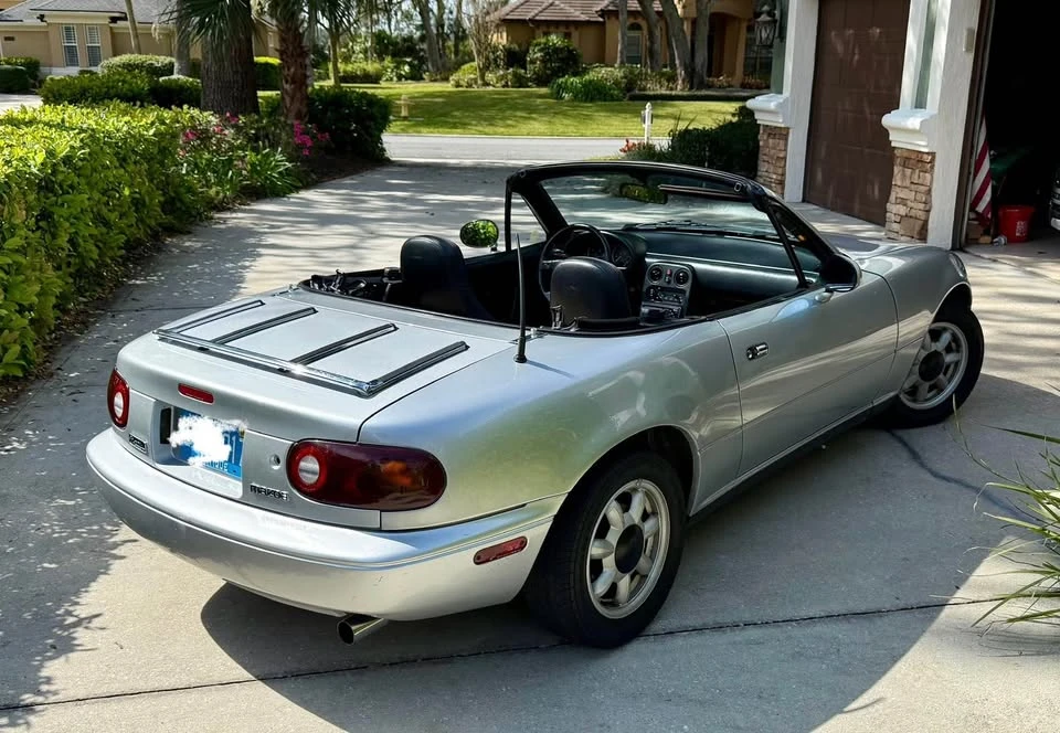 1990 Mazda NA MX-5 Miata - Image 6 of 14