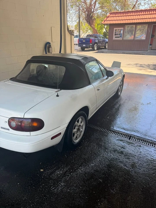 1990 Mazda NA MX-5 Miata - Image 3 of 15