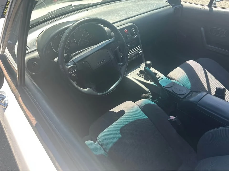 1990 Mazda NA MX-5 Miata - Image 11 of 15