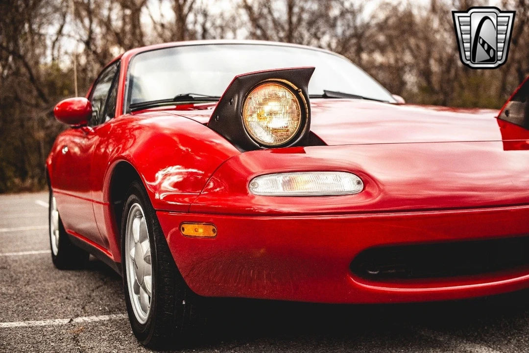 1990 Mazda NA MX-5 Miata - Image 13 of 21