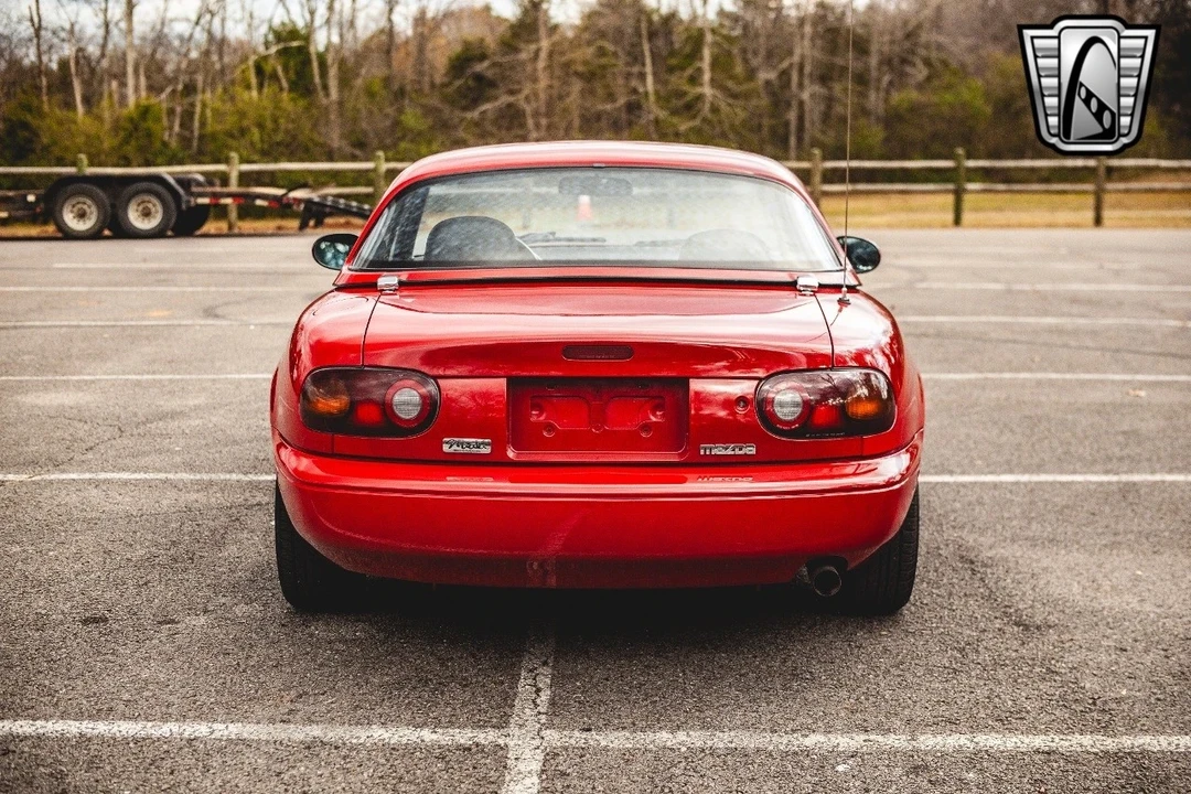 1990 Mazda NA MX-5 Miata - Image 7 of 21