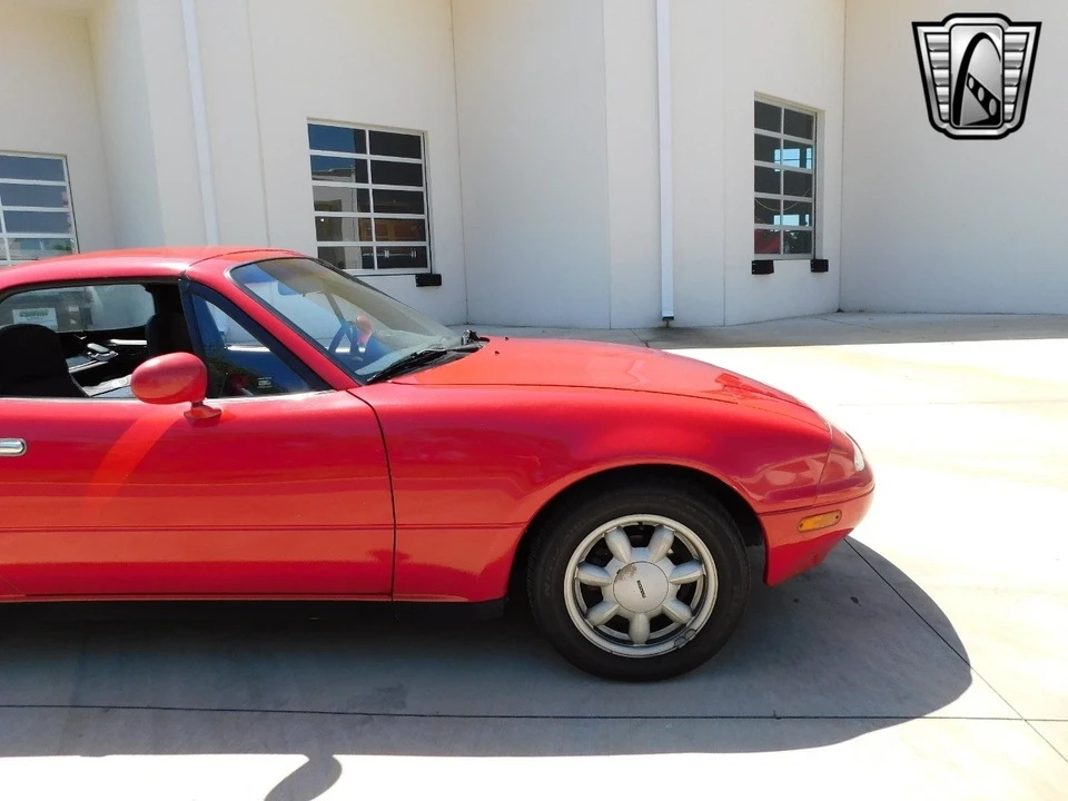 1990 Mazda NA MX-5 Miata - Image 15 of 21