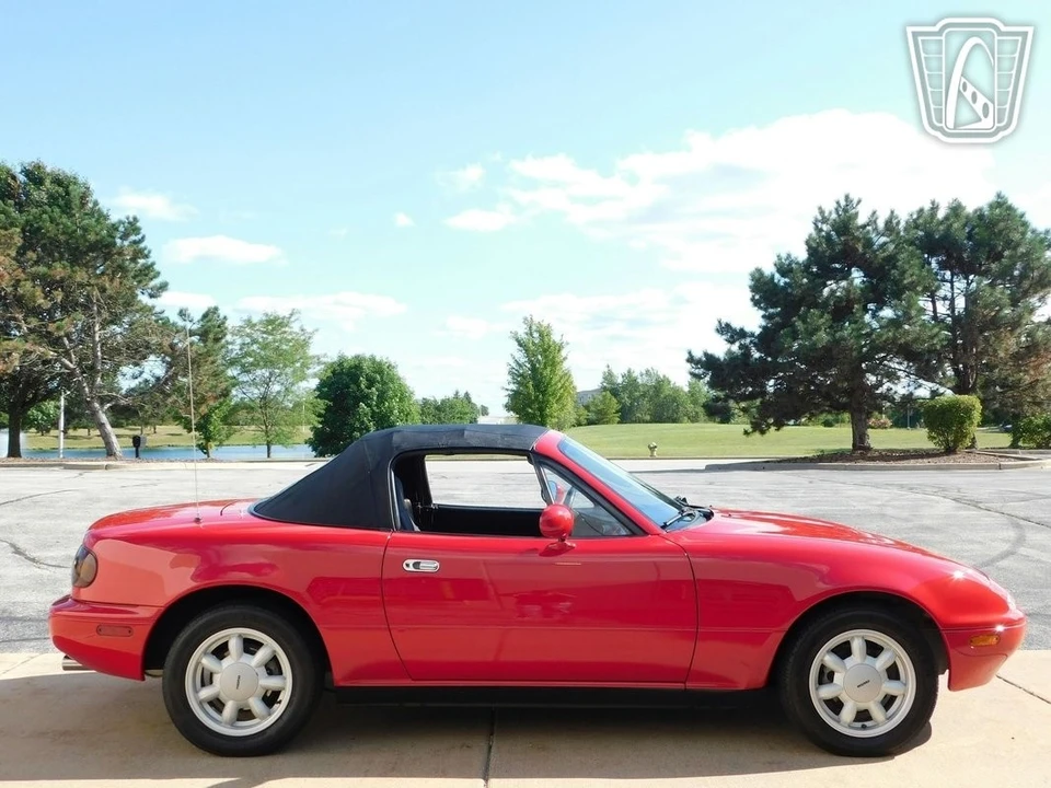 1990 Mazda NA MX-5 Miata - Image 20 of 21