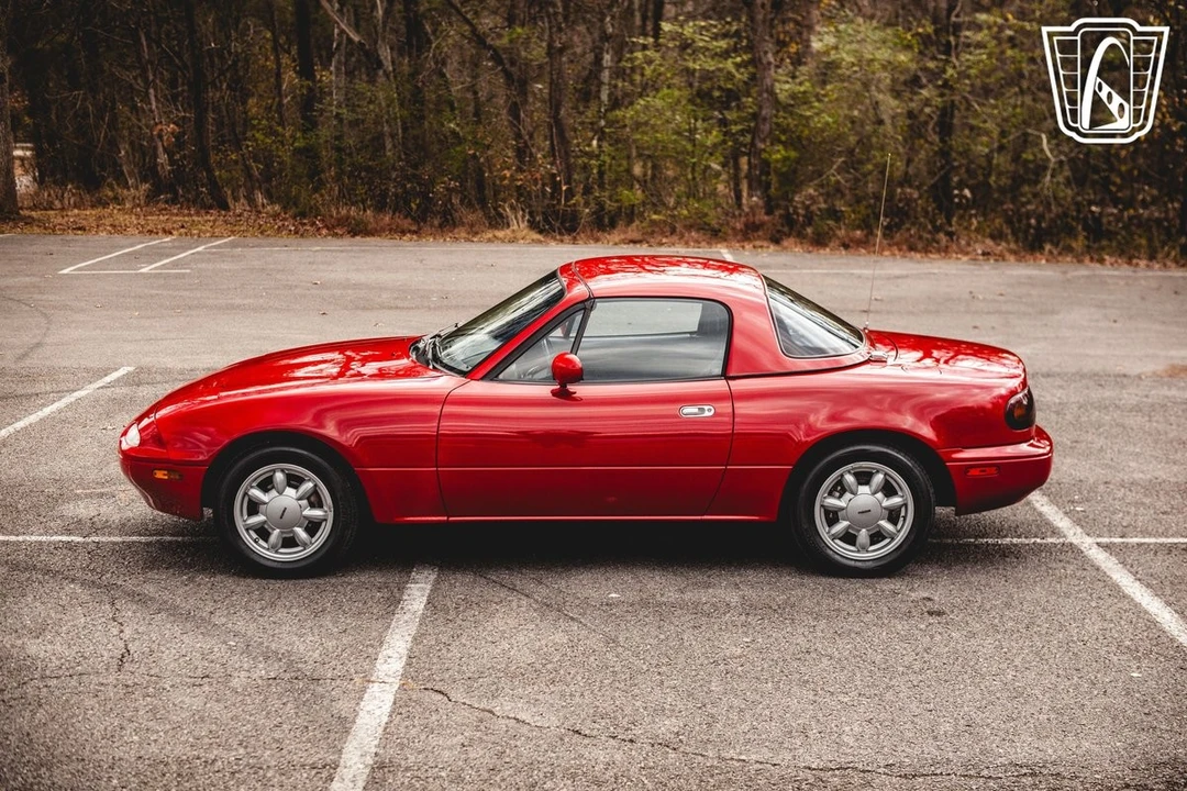 1990 Mazda NA MX-5 Miata - Image 7 of 12