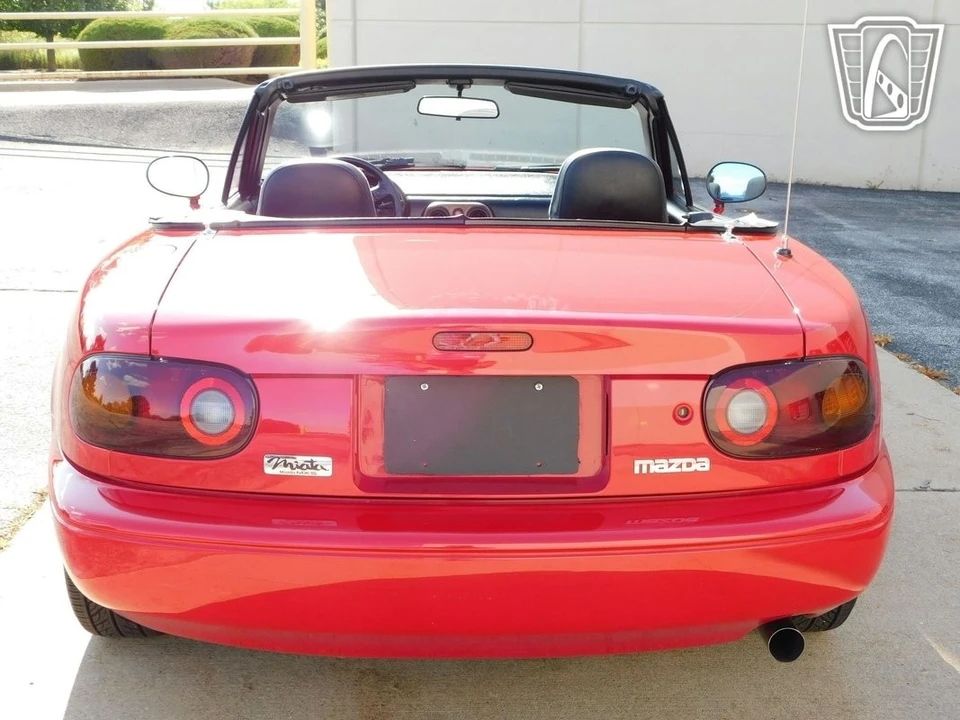 1990 Mazda NA MX-5 Miata - Image 18 of 21