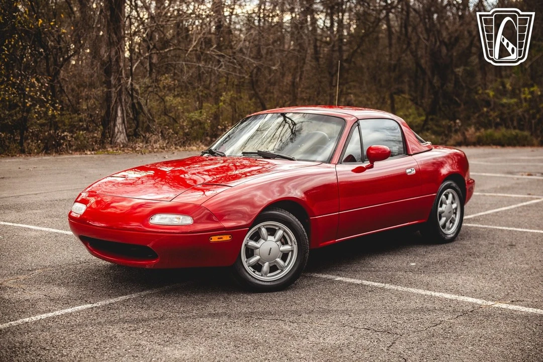 1990 Mazda NA MX-5 Miata - Image 5 of 12