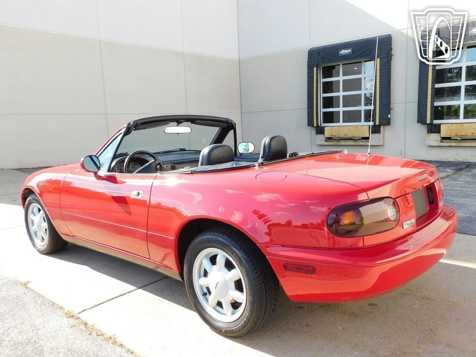 1990 Mazda NA MX-5 Miata - Image 19 of 21