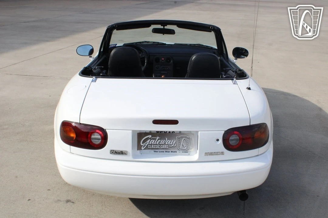 1990 Mazda NA MX-5 Miata - Image 4 of 21