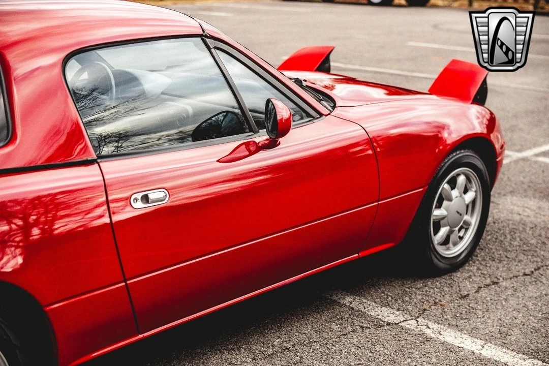 1990 Mazda NA MX-5 Miata - Image 18 of 21