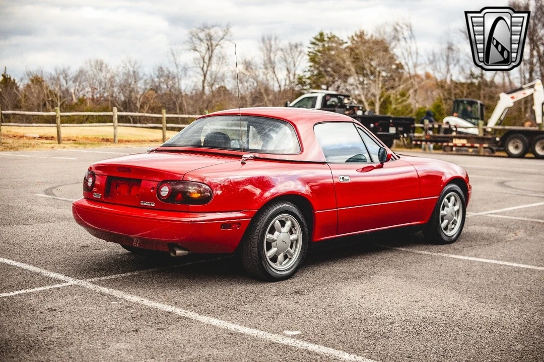 1990 Mazda NA MX-5 Miata - Image 8 of 21