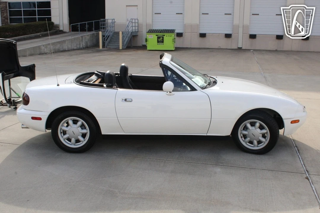 1990 Mazda NA MX-5 Miata - Image 5 of 21