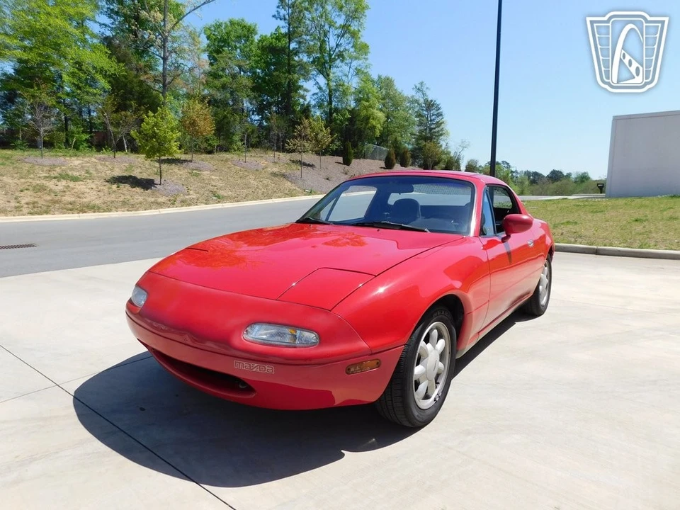 1990 Mazda NA MX-5 Miata - Image 8 of 12