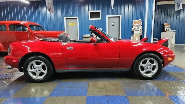 1990 Mazda NA MX-5 Miata - Image 4 of 12