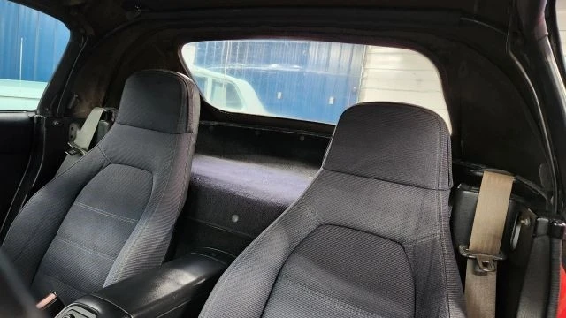 1990 Mazda NA MX-5 Miata - Image 11 of 12