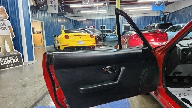 1990 Mazda NA MX-5 Miata - Image 8 of 12