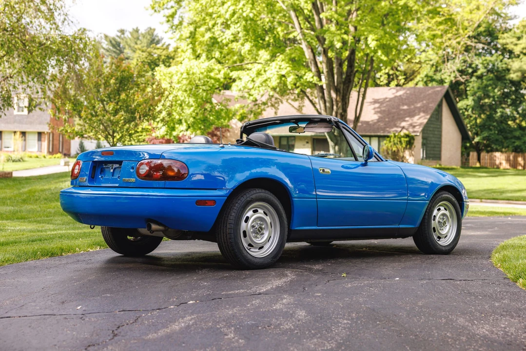 1990 Mazda NA MX-5 Miata - Image 13 of 31