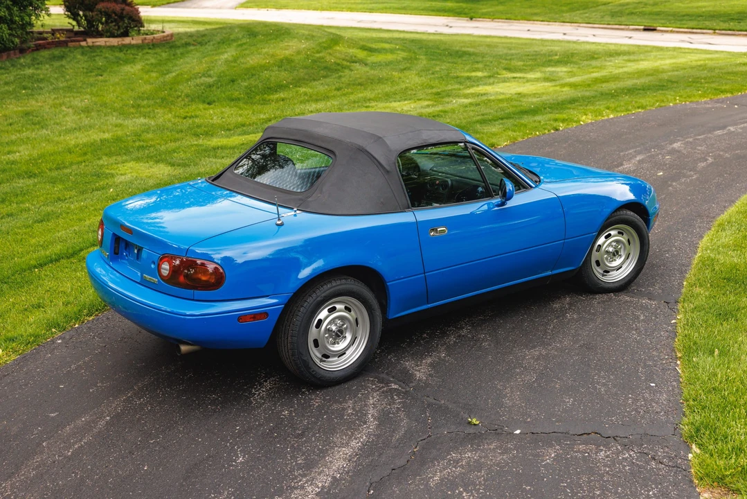 1990 Mazda NA MX-5 Miata - Image 25 of 31