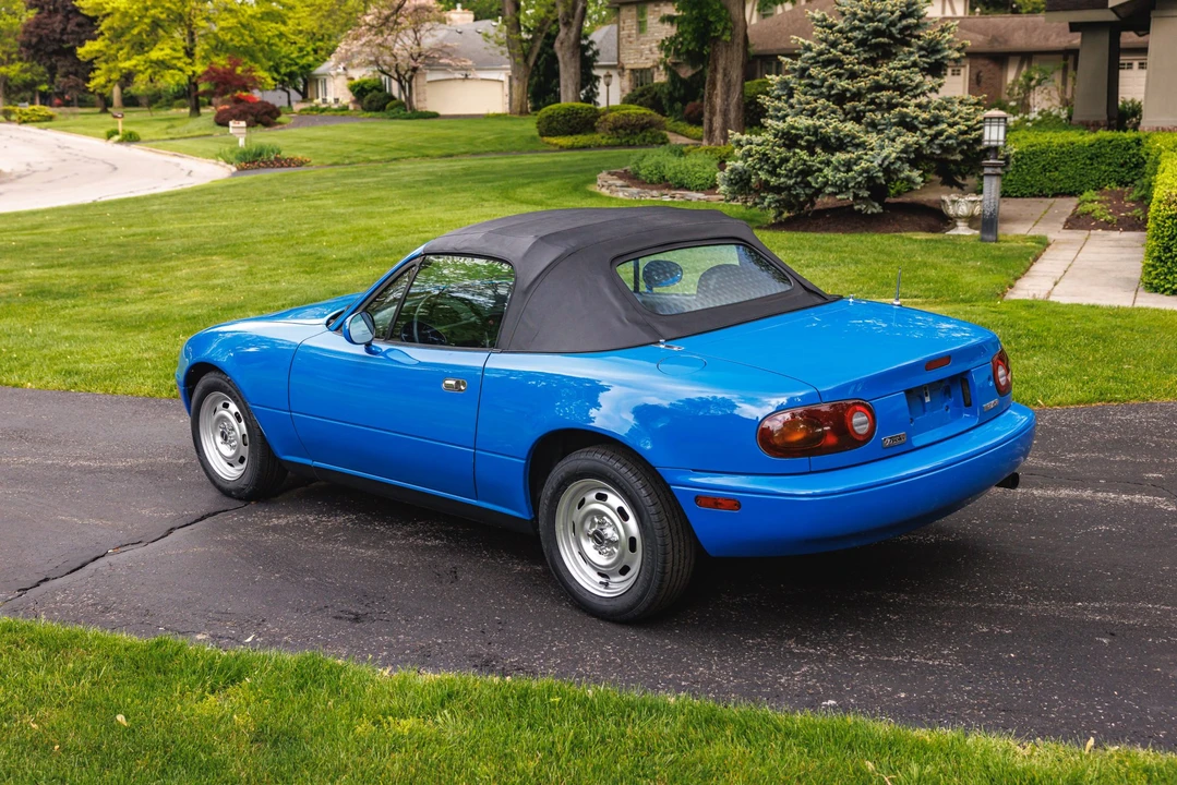 1990 Mazda NA MX-5 Miata - Image 23 of 31
