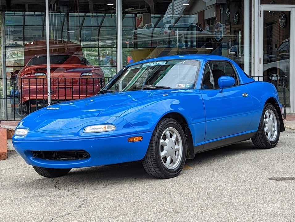1990 Mazda NA MX-5 Miata - Image 4 of 31