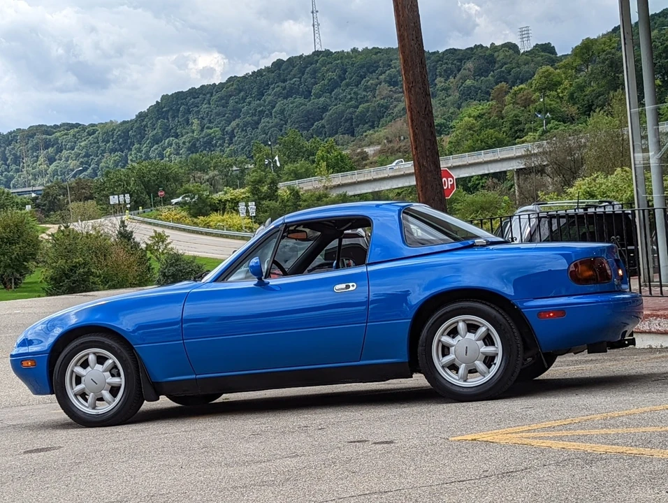 1990 Mazda NA MX-5 Miata - Image 9 of 31