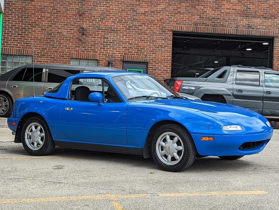 1990 Mazda NA MX-5 Miata - Image 18 of 31