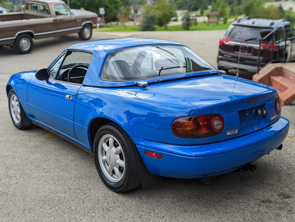1990 Mazda NA MX-5 Miata - Image 11 of 31