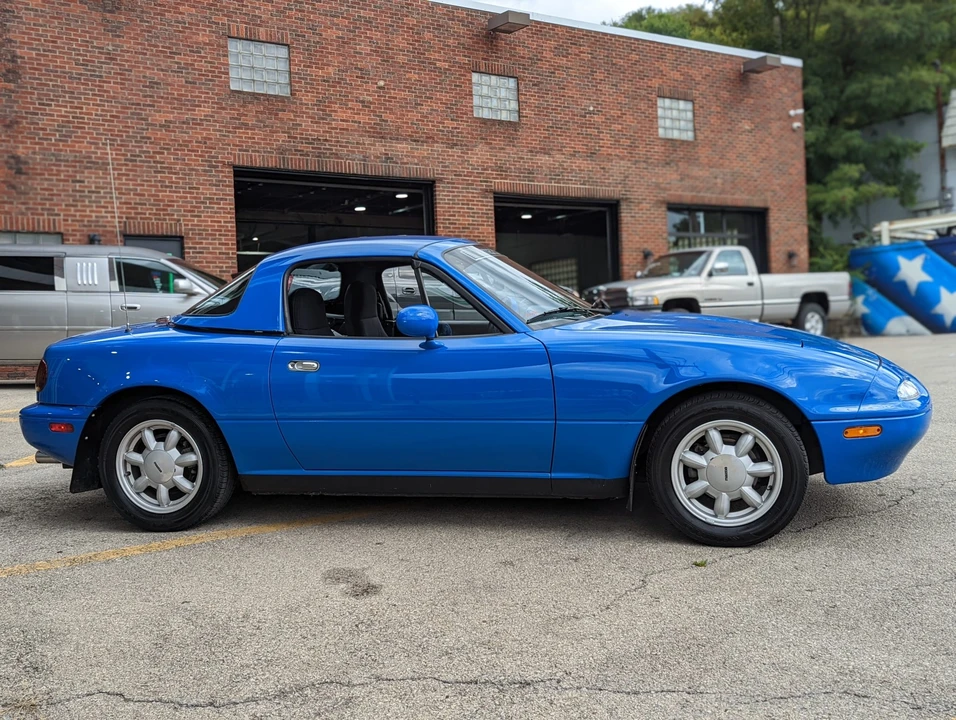 1990 Mazda NA MX-5 Miata - Image 16 of 31