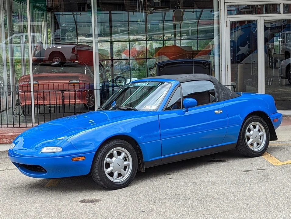 1990 Mazda NA MX-5 Miata - Image 22 of 31