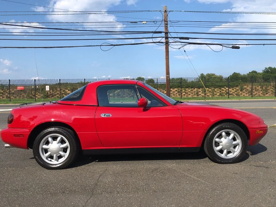 1990 Mazda NA MX-5 Miata - Image 18 of 31