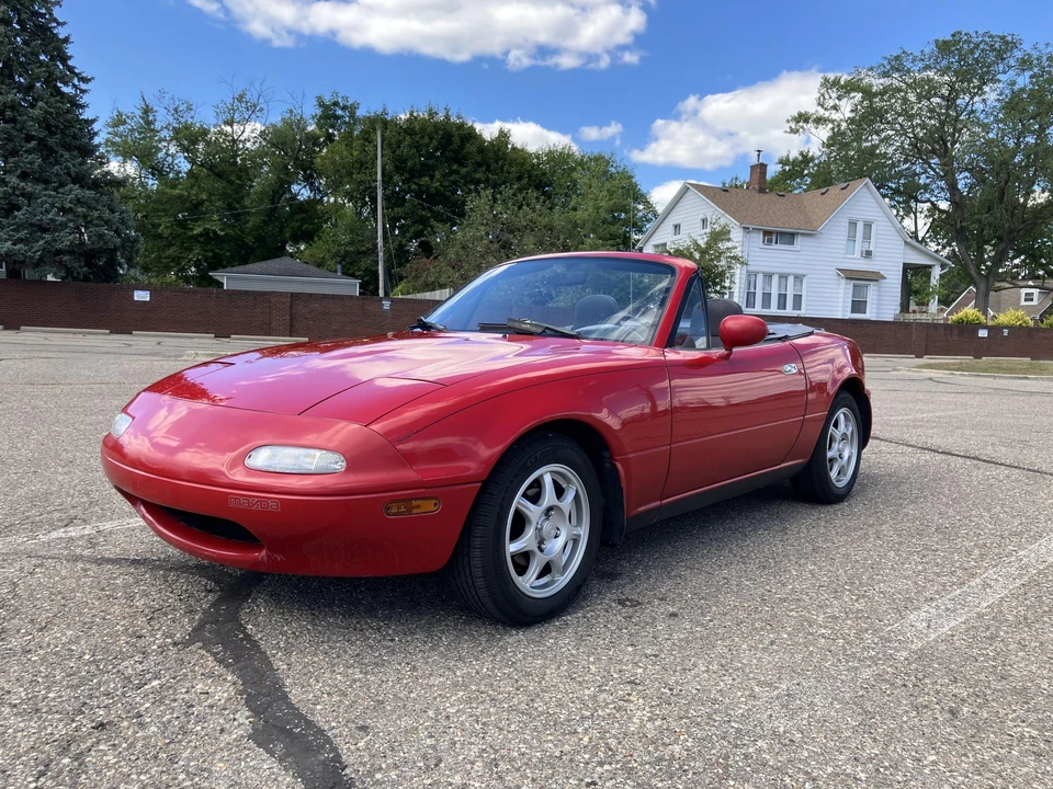 1990 Mazda NA MX-5 Miata - Image 16 of 31