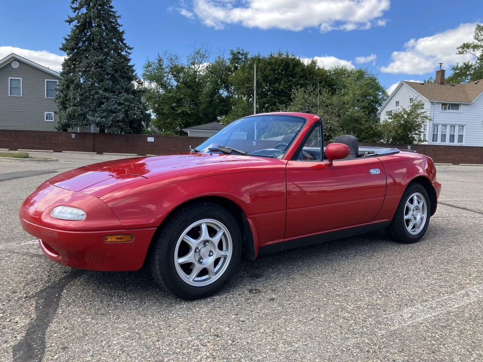 1990 Mazda NA MX-5 Miata - Image 11 of 31