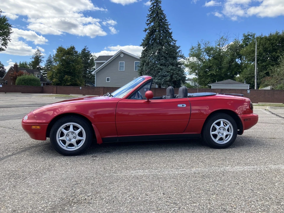 1990 Mazda NA MX-5 Miata - Image 7 of 31