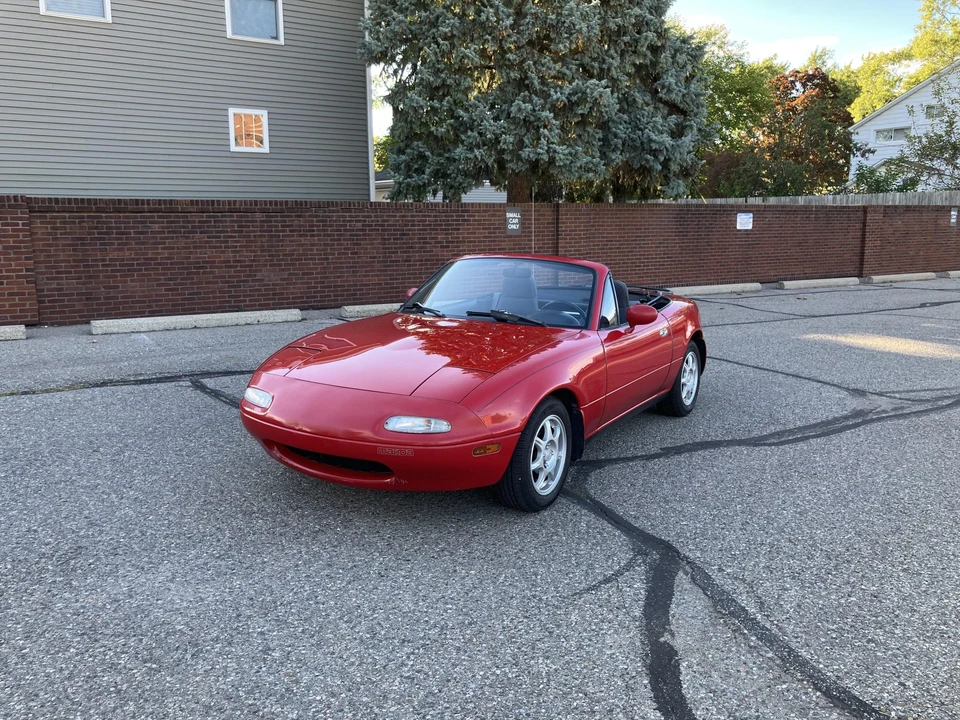 1990 Mazda NA MX-5 Miata - Image 25 of 31