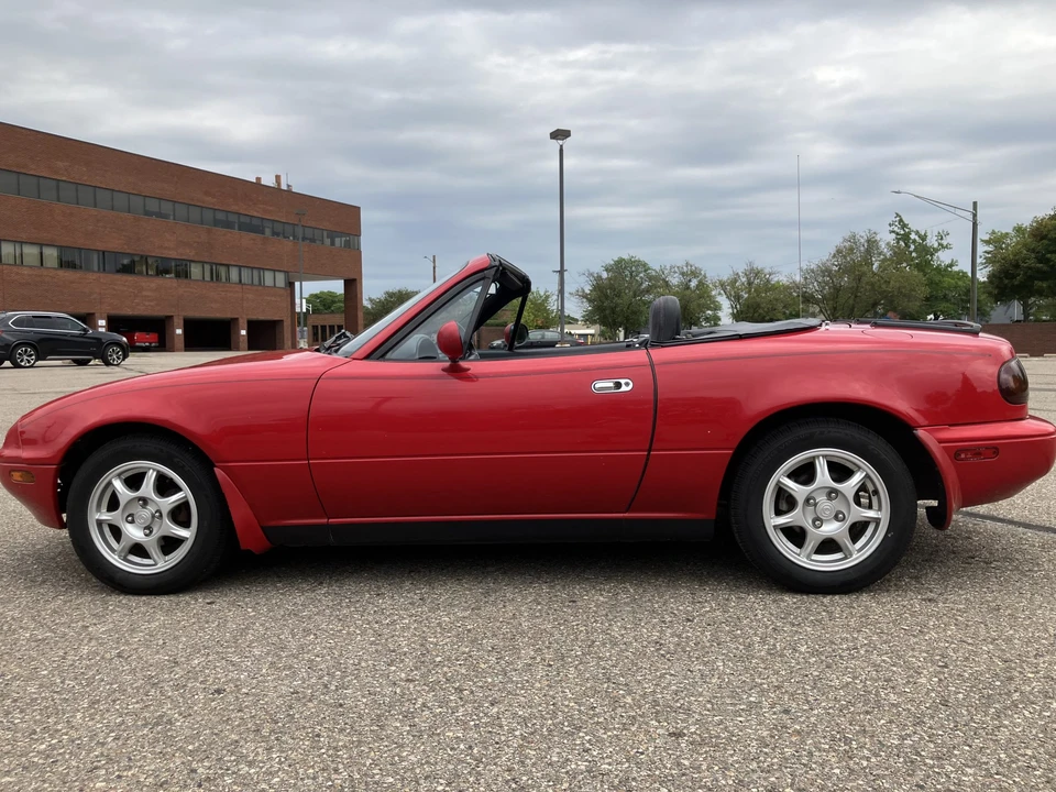 1990 Mazda NA MX-5 Miata - Image 6 of 31