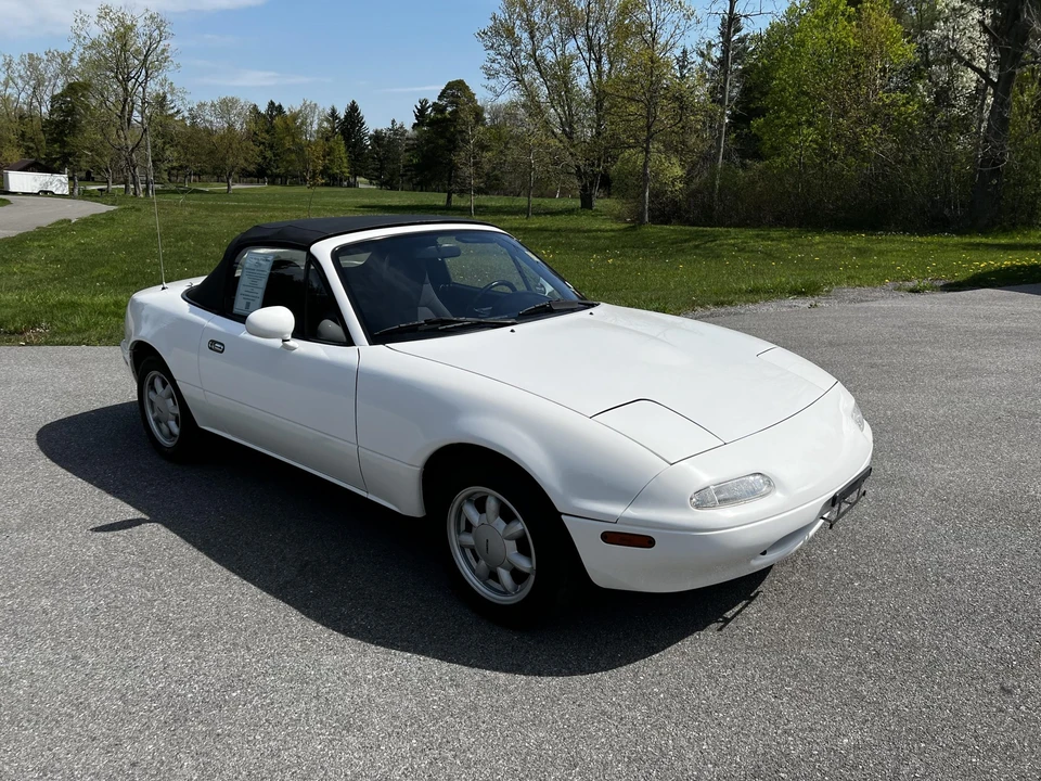 1990 Mazda NA MX-5 Miata - Image 16 of 31