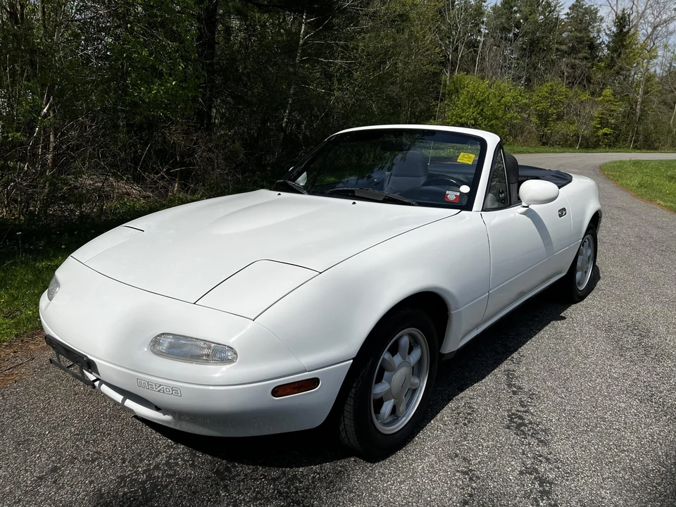 1990 Mazda NA MX-5 Miata - Image 11 of 31